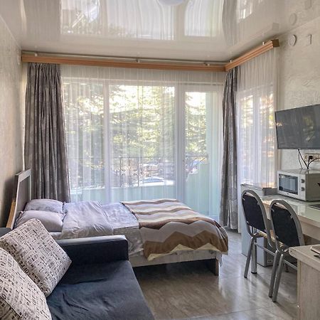 Apartment Studio Maksim باتومي المظهر الخارجي الصورة