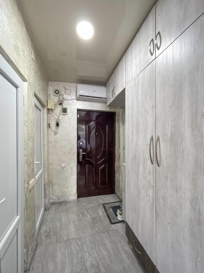 Apartment Studio Maksim باتومي المظهر الخارجي الصورة